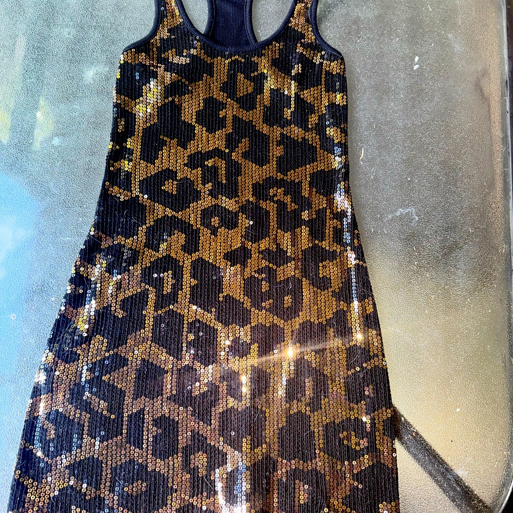 Dress mid thigh mini Express shiny in gold and black tome